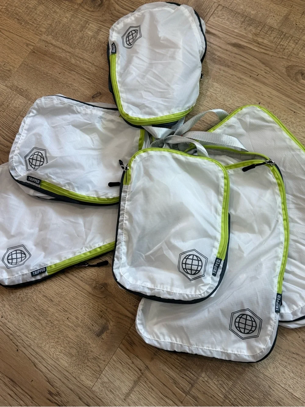 White Packing Cube Set with Lime Zippers